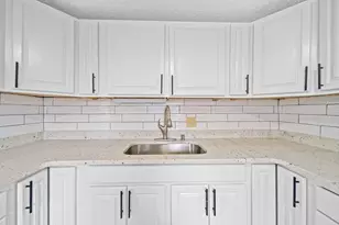 2844 Petzinger Rd, Columbus, OH 43209 - Photo 13