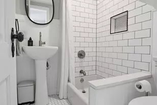 211 Garrett Pl, Columbus, OH 43214 - Photo 11