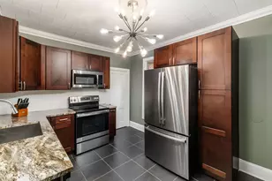 951 Mt Pleasant Ave, Columbus, OH 43201 - Photo 11