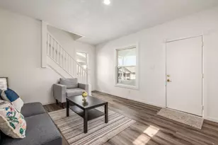 1889 S 4th St, Columbus, OH 43207 - Photo 9