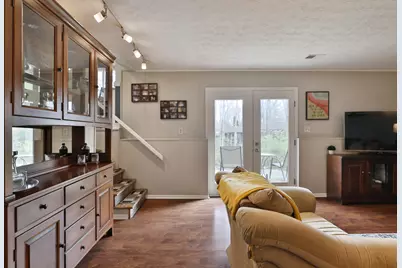 7044 Linworth Road, Columbus, OH 43235 - Photo 29