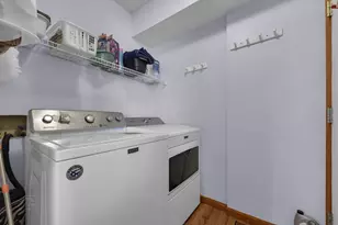 3624 High Creek Dr, Columbus, OH 43223 - Photo 13