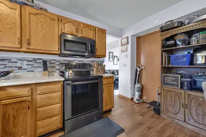 3624 High Creek Drive, Columbus, OH 43223 - Photo 9