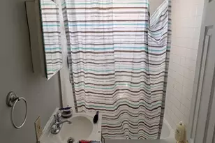 1057 Leona Ave, Columbus, OH 43201 - Photo 5