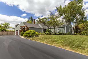 4027 Patricia Dr, Columbus, OH 43220 - Photo 9