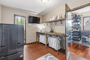 4027 Patricia Dr, Columbus, OH 43220 - Photo 69