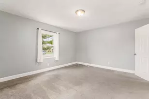 1725 E Cooke Rd, Columbus, OH 43224 - Photo 17