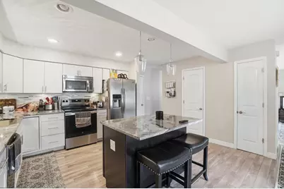 902-904 Bluffway Drive, Columbus, OH 43235 - Photo 11