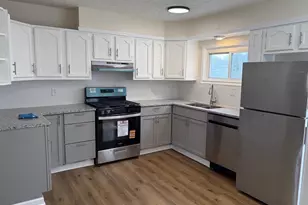 507 Virginia Cir W, Columbus, OH 43213 - Photo 9