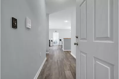 6220 Harbour Pointe #101, Columbus, OH 43231 - Photo 7