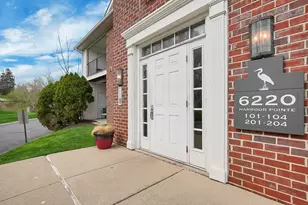 6220 Harbour Pointe, Columbus, OH 43231 - Photo 5