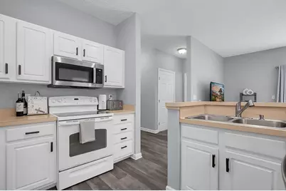 6220 Harbour Pointe #101, Columbus, OH 43231 - Photo 9