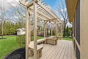 242 W New England Ave, Columbus, OH 43085 - Photo 57