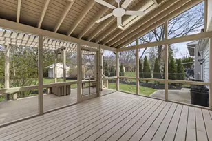 242 W New England Ave, Columbus, OH 43085 - Photo 53