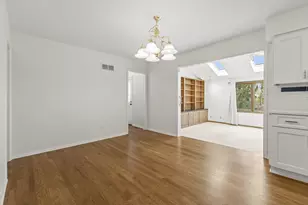 242 W New England Ave, Columbus, OH 43085 - Photo 21