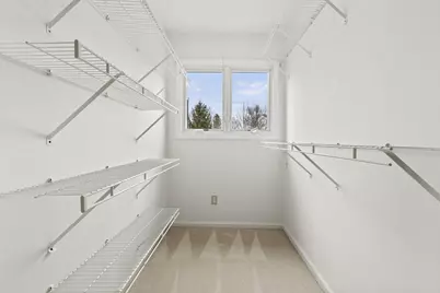 242 W New England Avenue, Columbus, OH 43085 - Photo 33