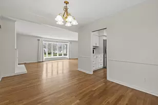 242 W New England Ave, Columbus, OH 43085 - Photo 13