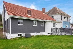 105 S State St, Crooksville, OH 43731 - Photo 35