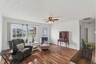 1118 Chalet Ave, New Carlisle, OH 45344 - Photo 7