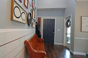 3423 Ledge Ln, Columbus, OH 43221 - Photo 3