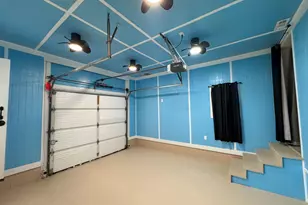 1097 Forest Dr, Columbus, OH 43223 - Photo 23