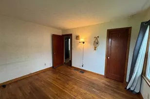 1097 Forest Dr, Columbus, OH 43223 - Photo 13