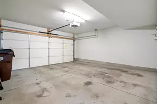 107 Aston Row Ln, Columbus, OH 43201 - Photo 29