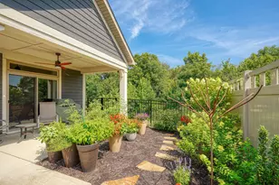 240 Parkgate Ct, Delaware, OH 43015 - Photo 9