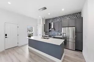 1102 Summit St, Columbus, OH 43201 - Photo 7