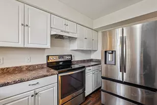 2775 Floribunda Dr, Columbus, OH 43209 - Photo 11