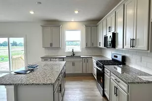 6334 Amarena Dr, Hilliard, OH 43026 - Photo 3