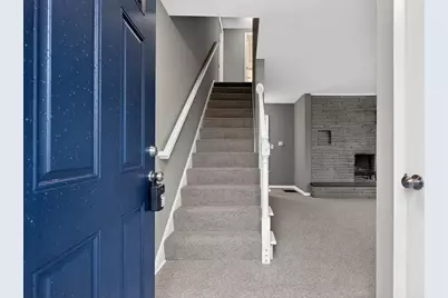 4232 Mayflower Boulevard, Columbus, OH 43213 - Photo 3