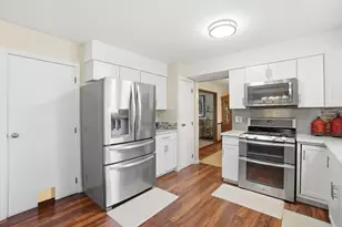 1800 Lakehill Ct, Columbus, OH 43229 - Photo 13