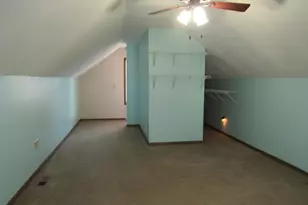 153 E Water St, Circleville, OH 43113 - Photo 13