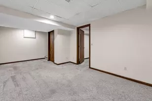 868 Chelsea Ln, Westerville, OH 43081 - Photo 57