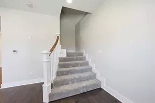 667 E College Ave, Westerville, OH 43081 - Photo 33