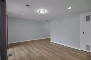 396 Lincolnshire Rd, Columbus, OH 43230 - Photo 7