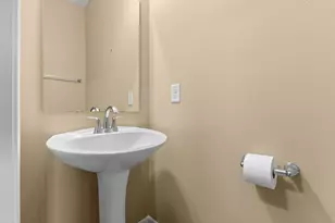 318 Kear St, Lockbourne, OH 43137 - Photo 5