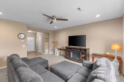 318 Kear Street, Lockbourne, OH 43137 - Photo 9