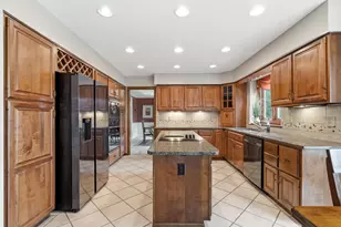 6190 Deeside Dr, Dublin, OH 43017 - Photo 7