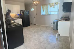 3700 Laguna Dr, Columbus, OH 43232 - Photo 5