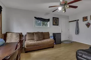 861 Derrer Rd, Columbus, OH 43204 - Photo 15