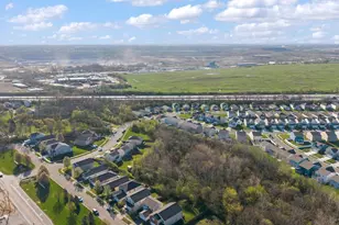 1472 Lewes Castle Dr, Grove City, OH 43123 - Photo 33