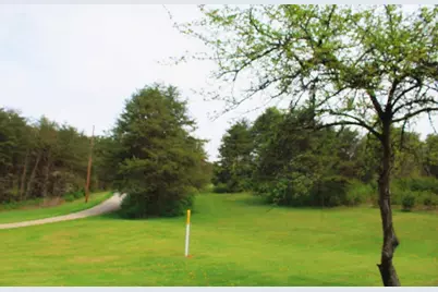 27284 State Route 180, Rockbridge, OH 43149 - Photo 3