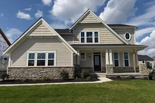 1292 Hawthorne Pkwy, Grove City, OH 43123 - Photo 1