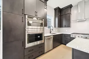 270 Dickenson St, Columbus, OH 43215 - Photo 11