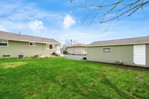 495 Lennox Ave, Columbus, OH 43228 - Photo 33