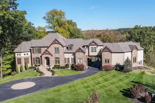 1403 Riverwood Ln, Powell, OH 43065 - Photo 1