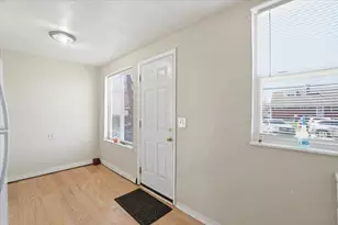 1037-1039 S James Rd, Columbus, OH 43227 - Photo 7