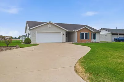 1331 E Beal Avenue, Bucyrus, OH 44820 - Photo 3